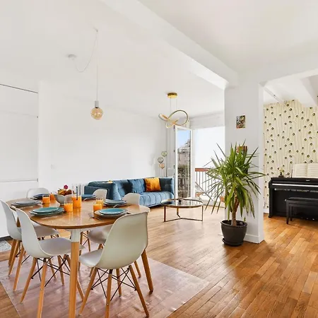 Apartman Bright & Quiet 3br With Balconies In 11th *