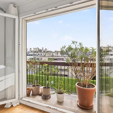 Bright & Quiet 3br With Balconies In 11th Apartamento